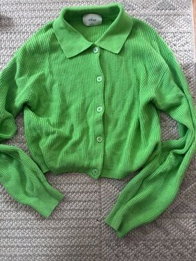 Aritzia Bright Green Cropped Button-Up Cardigan